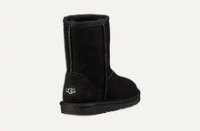 Load image into Gallery viewer, UGG - Kids&#39; Classic II Boot - Black - Clique Apparel