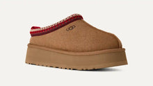 Load image into Gallery viewer, UGG - Women&#39;s Tazz II - CHESTNUT - Clique Apparel