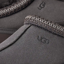 Load image into Gallery viewer, UGG - Women&#39;s Tazz II - OBSIDIAN - Clique Apparel