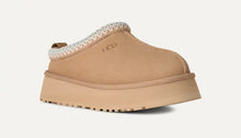 Load image into Gallery viewer, UGG - Women&#39;s Tazz II - SAND - Clique Apparel
